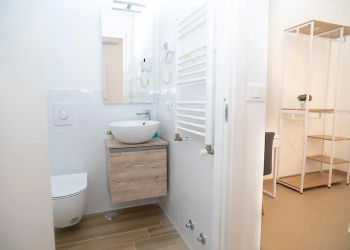 Modern Two-room For 2, 20 Minutes From Termini