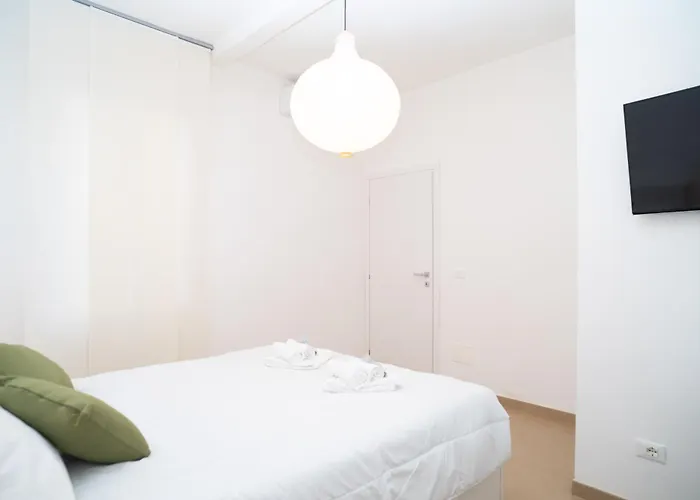 Modern Two-room For 2, 20 Minutes From Termini Apartament *