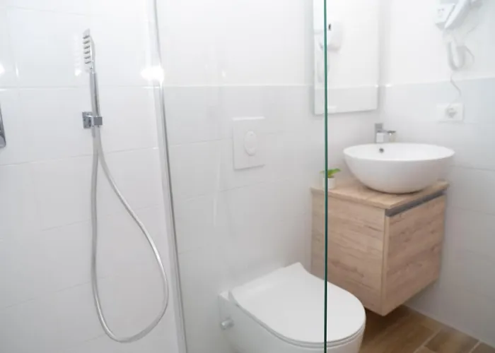 Modern Two-room For 2, 20 Minutes From Termini Apartament *