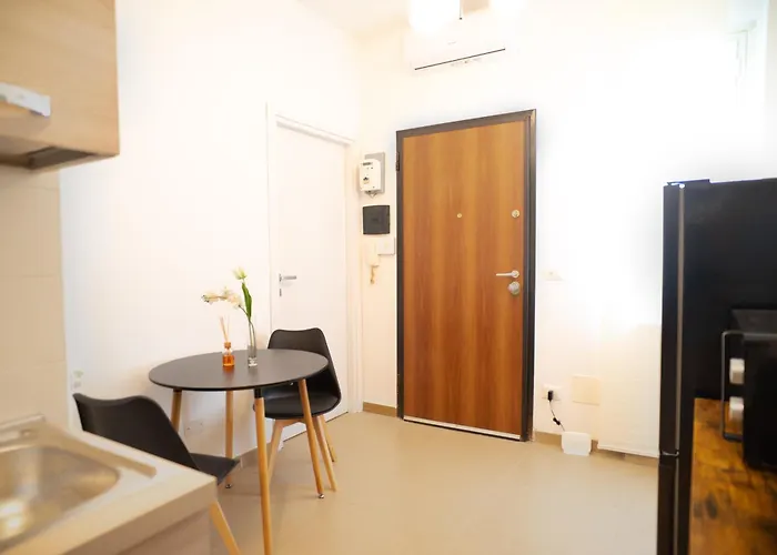 Modern Two-room For 2, 20 Minutes From Termini Apartament *